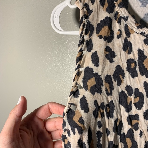 Maurices 24/7 Cheetah print tank top - size large - Picture 6 of 7